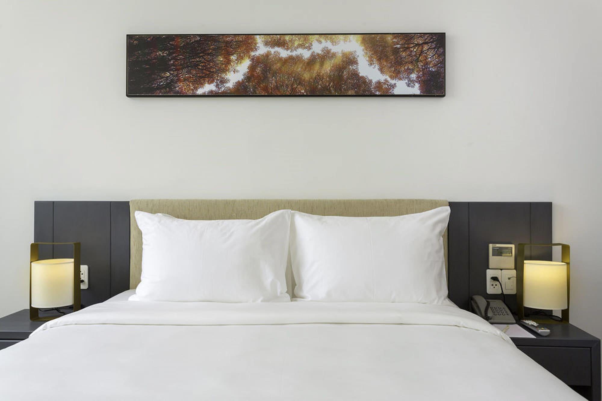 Calista Sai Gon Hotel Хошимин Экстерьер фото