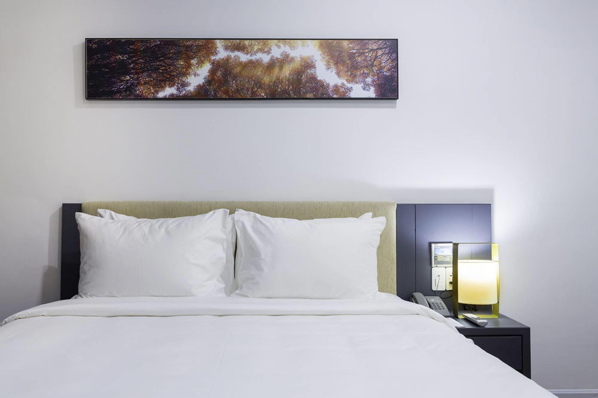 Calista Sai Gon Hotel Хошимин Экстерьер фото