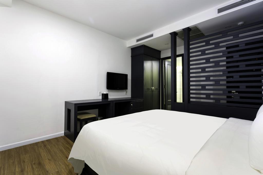 Calista Sai Gon Hotel Хошимин Экстерьер фото