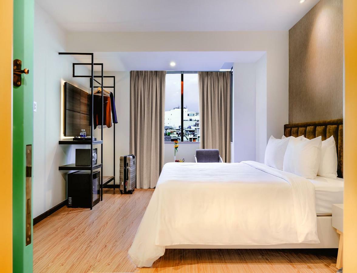 Calista Sai Gon Hotel Хошимин Экстерьер фото